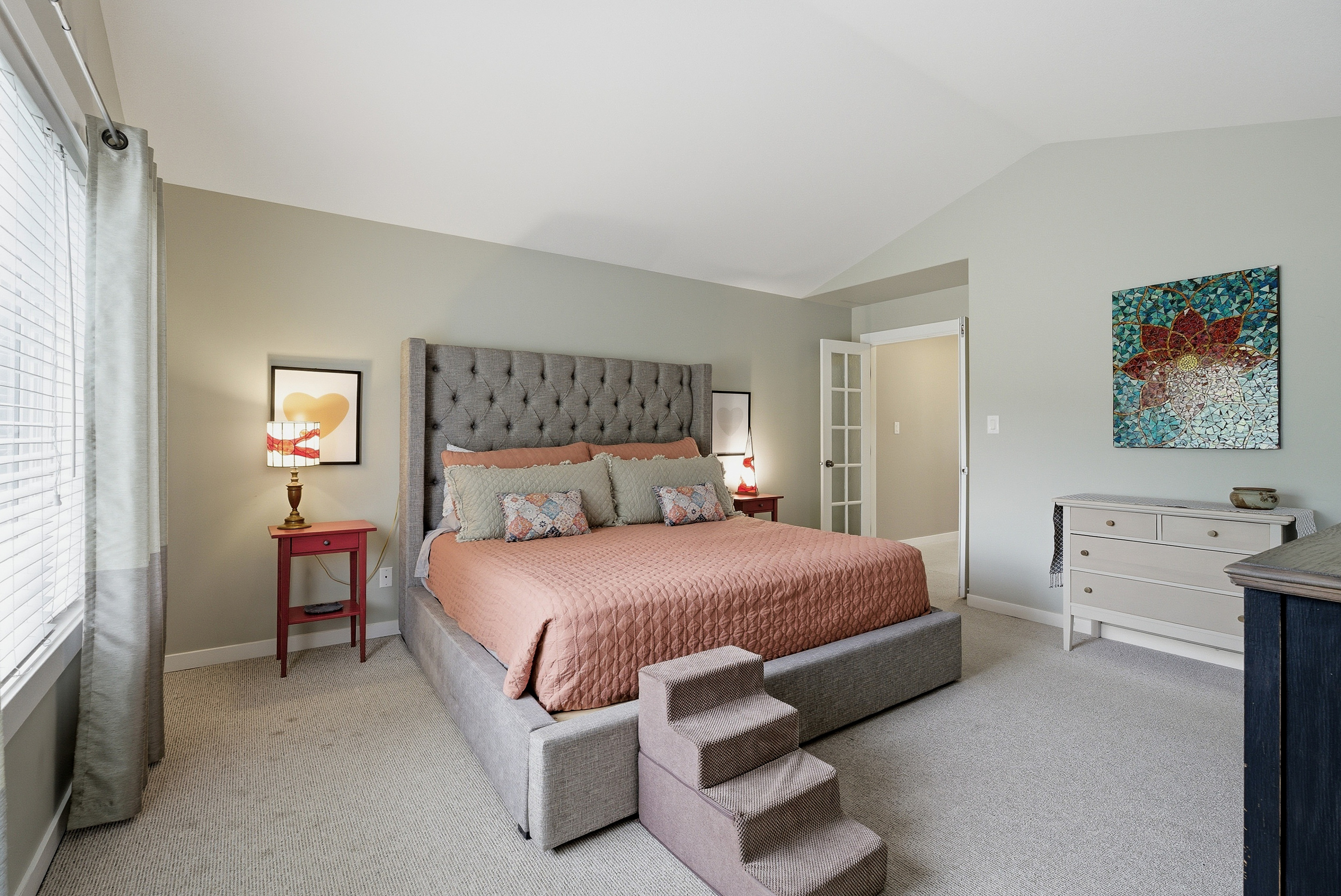 Large primary bedroom at 43-1836 Greenfield Avenue